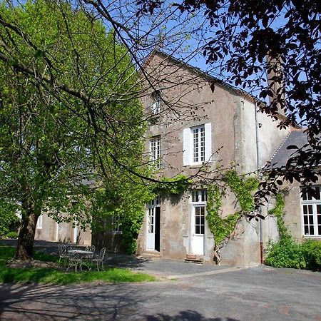 مبيت وإفطار Les Landes-Genusson La Bonne Ecole المظهر الخارجي الصورة